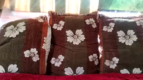 Snapshot of marocreda33 chatting on February 16, 11:05 am marocreda33 online show from February 16, 11:05 am