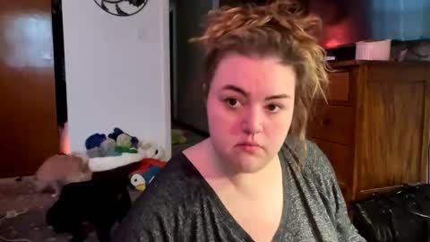 maroon_moon online show from February 16, 7:49 pm