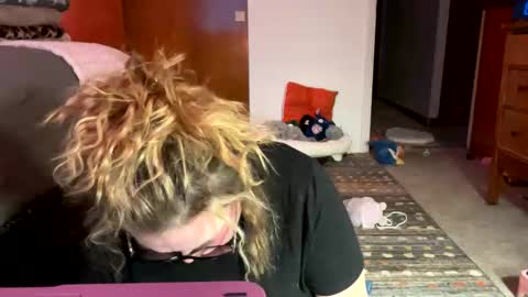 maroon_moon online show from February 16, 10:54 pm