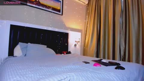 Mari online show from December 15, 6:06 am