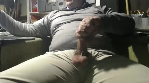 Snapshot of marrieddad19751975 chatting on February 1, 2:26 am only fans marrieddad19751975 online show from February 1, 2:26 am