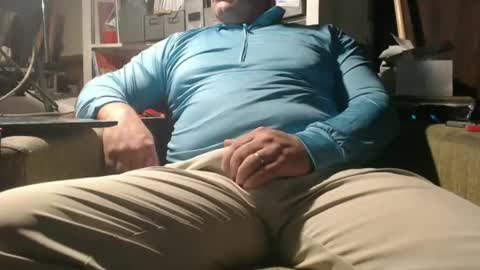 Snapshot of marrieddad19751975 chatting on February 27, 9:43 am only fans marrieddad19751975 online show from February 27, 9:43 am