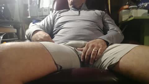 Snapshot of marrieddad19751975 chatting on October 2, 9:27 am only fans marrieddad19751975 online show from October 2, 9:27 am