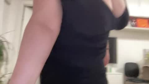 Snapshot of marrygrayes chatting on May 23, 7:51 pm Maria online broadcast from Tuesday to Suturday from 6 pm to 12 pm Germany time Sunday-Monday offline online show from May 23, 7:51 pm
