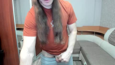 Alan online show from December 5, 8:45 am