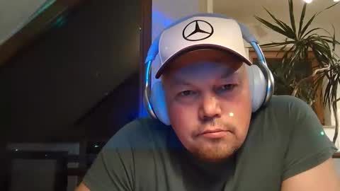 mars0481 online show from November 28, 9:06 pm