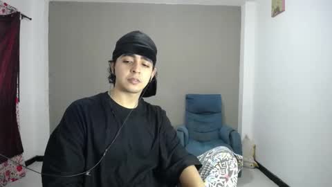 Snapshot of mars_miller chatting on December 20, 10:17 pm Mars online show from December 20, 10:17 pm