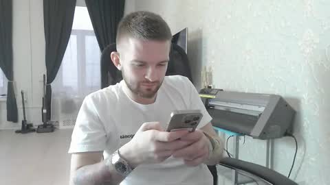 Snapshot of marselle_looker chatting on November 28, 11:35 am Marselle online show from November 28, 11:35 am