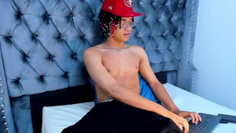 MARSHALL online show from December 20, 1:29 pm