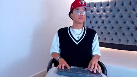 MARSHALL online show from March 18, 1:14 pm