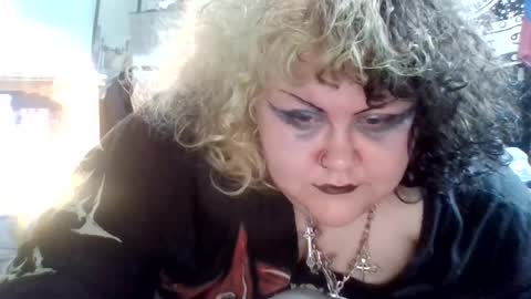 Snapshot of marshallmarx517 chatting on June 25, 10:36 pm marshallmarx517 online show from June 25, 10:36 pm