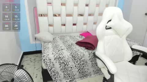 Mar Smith online show from September 20, 3:40 am