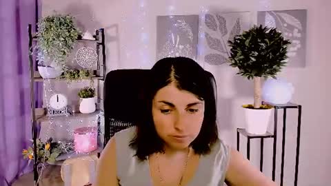 martaedams online show from June 5, 6:52 am