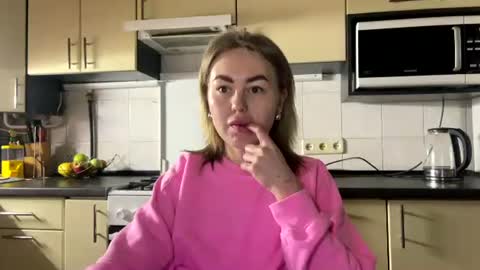 Marta online show from April 2, 4:37 pm