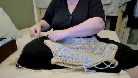 Snapshot of marthabriest chatting on June 19, 3:11 am Martha online show from June 19, 3:11 am