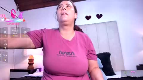 Snapshot of marthina_cnc chatting on July 7, 11:36 am Marthina online show from July 7, 11:36 am