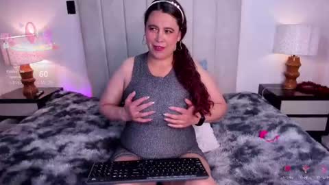 Snapshot of marthina_cnc chatting on July 20, 12:51 pm Marthina online show from July 20, 12:51 pm