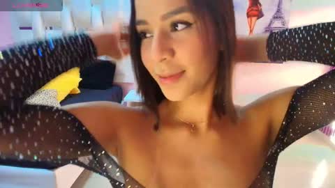 Snapshot of martiina_nia chatting on January 14, 8:58 pm MARTINA online show from January 14, 8:58 pm