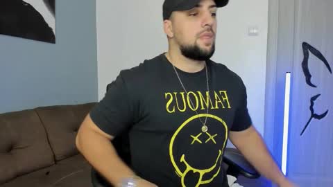 Snapshot of martiinsoul chatting on December 21, 4:30 am Martiinsoul online show from December 21, 4:30 am