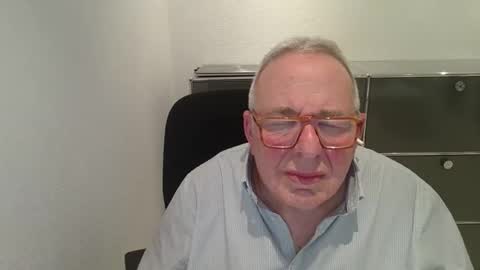 martin_1947 online show from November 4, 10:53 pm
