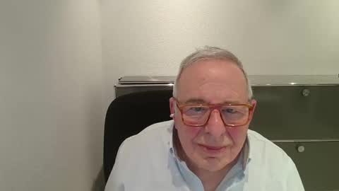 martin_1947 online show from January 11, 8:14 pm