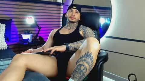 ONLYFANS Sotoandres   modelo independiente online show from April 13, 11:43 pm