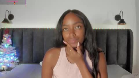 Laura online show from December 21, 7:43 pm