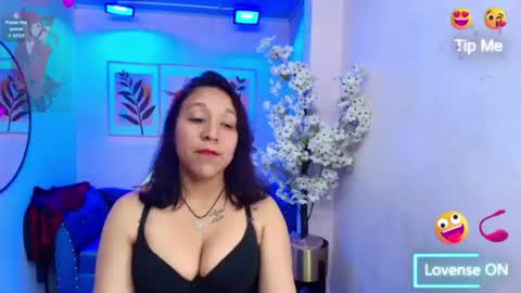 Snapshot of martina_taylorrr chatting on June 12, 3:27 am martina_taylorrr online show from June 12, 3:27 am