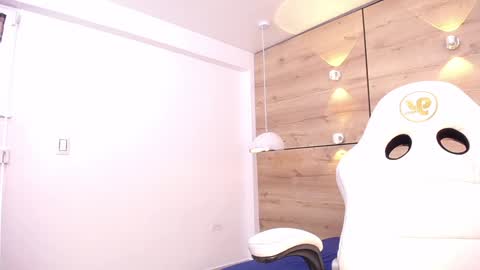 martina touss  online show from February 2, 5:59 pm