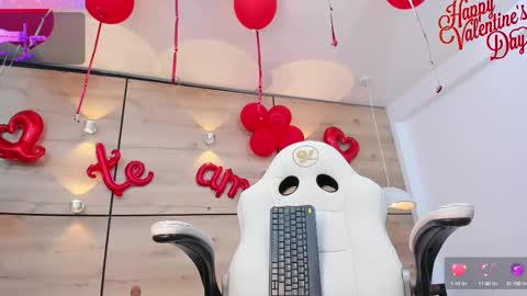 martina touss  online show from February 15, 2:47 am