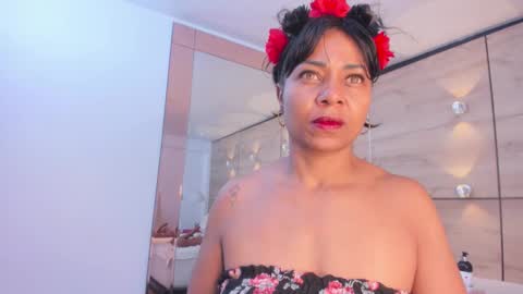 martina touss  online show from November 27, 12:07 pm