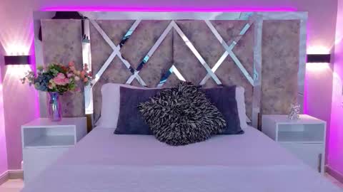 Martina Garcia online show from December 21, 6:59 pm