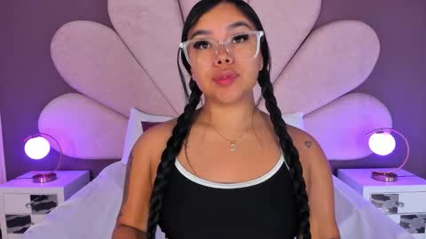 Martina Garcia online show from February 21, 11:33 am