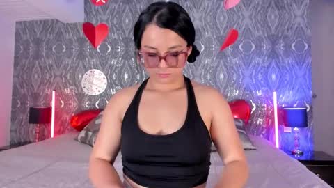 Snapshot of martinarizzi chatting on February 16, 9:11 pm martina rizzi online show from February 16, 9:11 pm