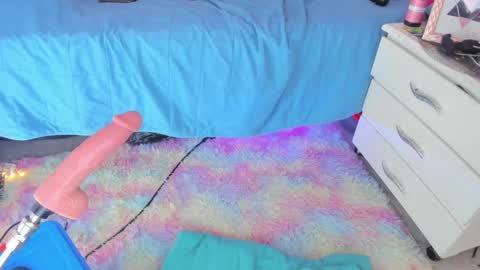 ...  ... online show from December 18, 7:08 pm