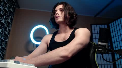 Snapshot of martinlutar420 chatting on May 22, 9:53 pm Daddy Marty online show from May 22, 9:53 pm