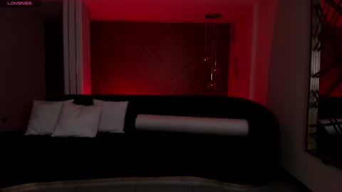 Martinna Bonnet online show from December 19, 10:34 am