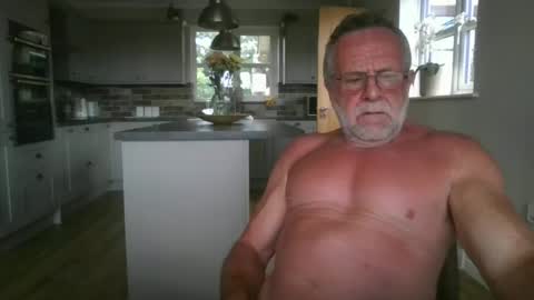 Snapshot of martinrgbxxxx chatting on June 29, 9:15 am martinrgbxxxx online show from June 29, 9:15 am