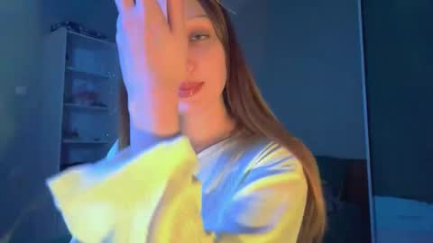 Snapshot of martinwion chatting on October 4, 8:07 pm Emily online show from October 4, 8:07 pm