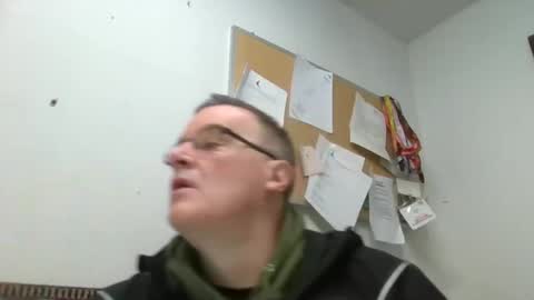 Snapshot of marty1688 chatting on December 27, 11:50 am marty1688 online show from December 27, 11:50 am