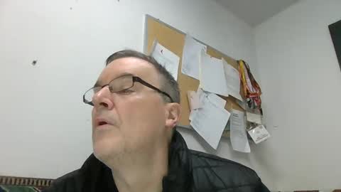 Snapshot of marty1688 chatting on January 1, 12:22 pm marty1688 online show from January 1, 12:22 pm