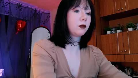 Nancy online show from February 23, 1:19 pm