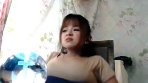 Snapshot of marvellasunier chatting on July 8, 5:56 am Elisea online show from July 8, 5:56 am