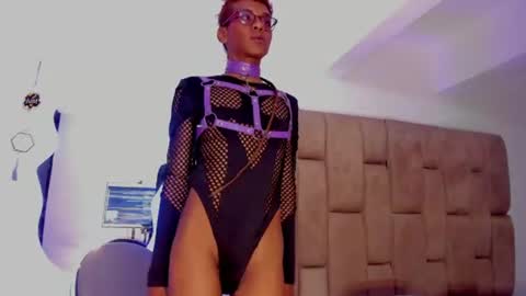 Snapshot of marxin_turner chatting on June 19, 10:35 pm marxin online show from June 19, 10:35 pm
