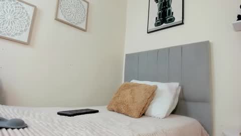 mary_cute9 online show from January 8, 11:45 am