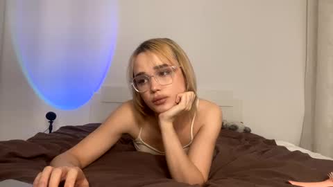 Mary online show from January 24, 5:42 pm