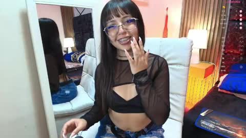 mary_luckaysha online show from March 24, 12:59 am