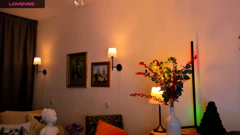 Mary online show from February 28, 9:12 pm