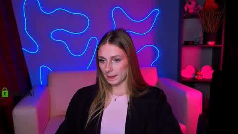 Mary online show from November 24, 2:50 pm