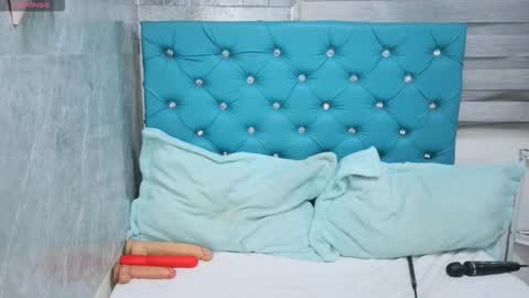  Mary Moon  online show from October 25, 10:45 am